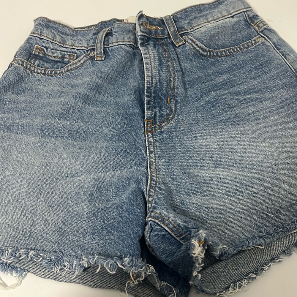 Urban Outfitters BDG Cutoff Jean Shorts 25 Light Blue Denim High Rise Distress